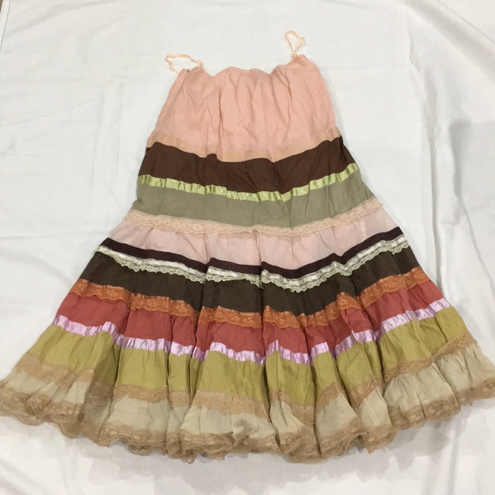 Mixed material skirt